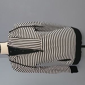 Fox black and white stripped sweatshirt size xs